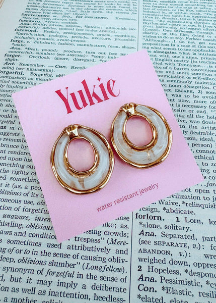 Corinne Cream Resin Earring