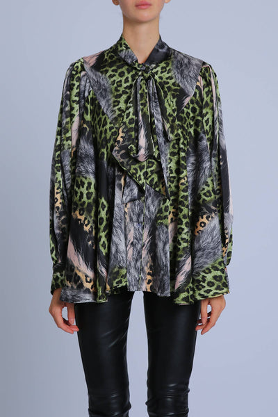 Beulah Style Leopard Printed Satin Blouse