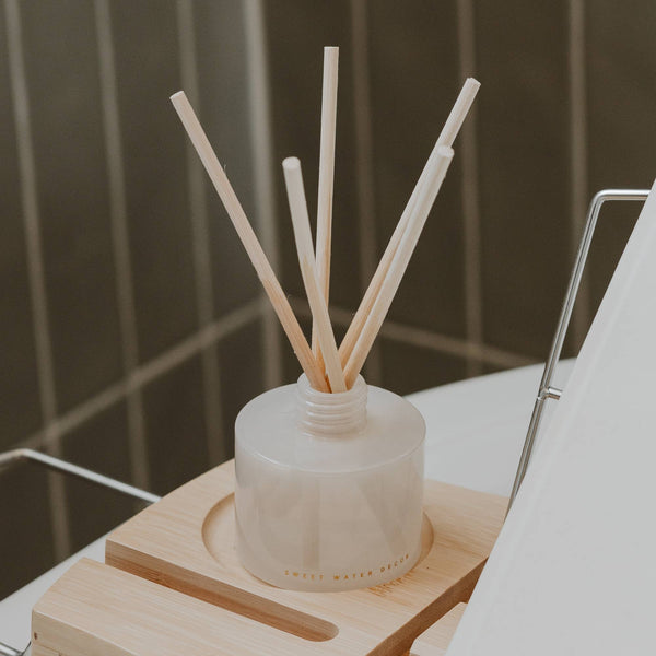 Cashmere and Vanilla Reed Diffuser - Newest Edition